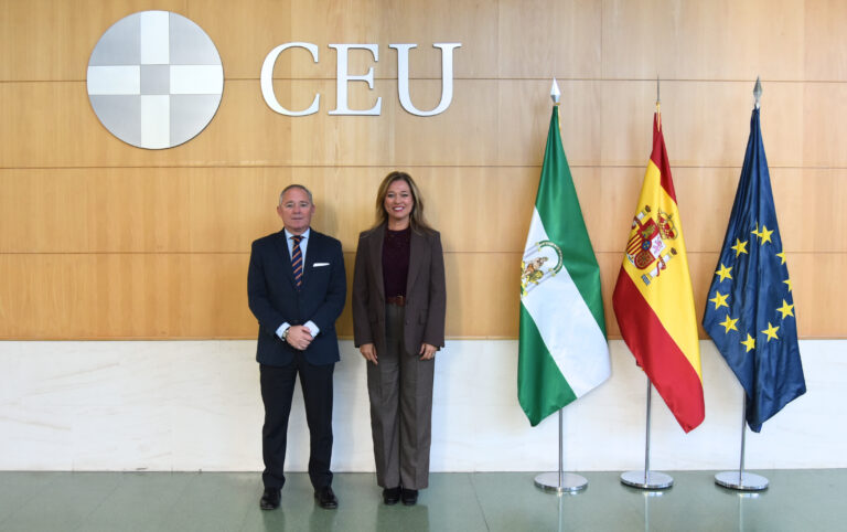 Acuerdo entre OICS y el Instituto de Posgrado de la Fundación San Pablo Andalucía CEU